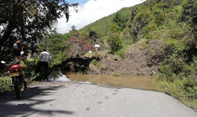 Pasos interrumpidos en Santander por las lluvias