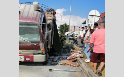 ¡Vehículos en apuros ardientes!