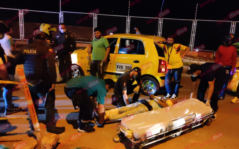 Salió volando contra el taxi en Barroblanco