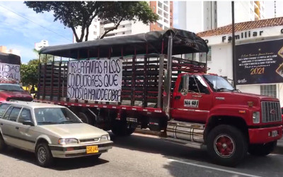 Camioneros en ‘Plan Tortuga’ por Bucaramanga