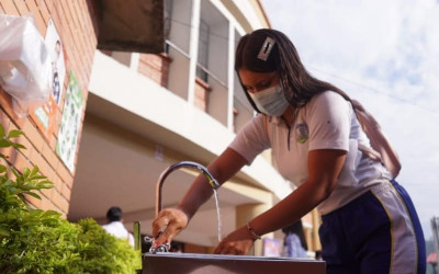 Más de 77 mil estudiantes matriculados en colegios oficiales