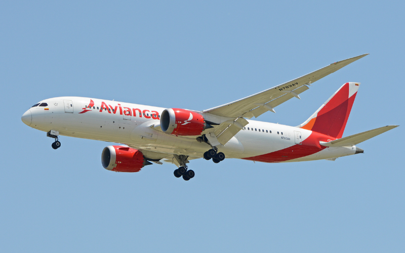 Avianca suspendió 24 rutas internacionales