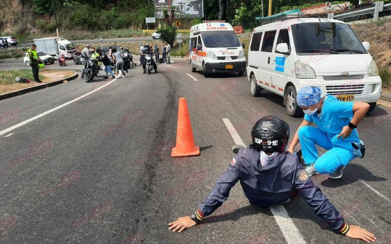 Curva resbalosa en la vía al Aeropuerto