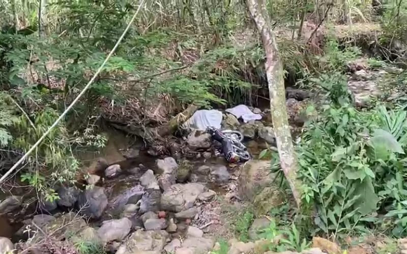 Tres motorizados fallecieron en quebrada de Gámbita