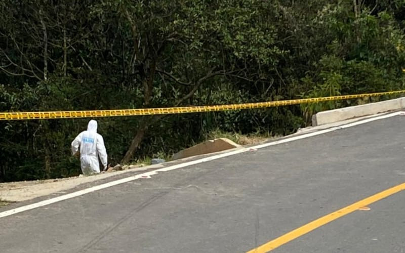 Tres motorizados fallecieron en quebrada de Gámbita