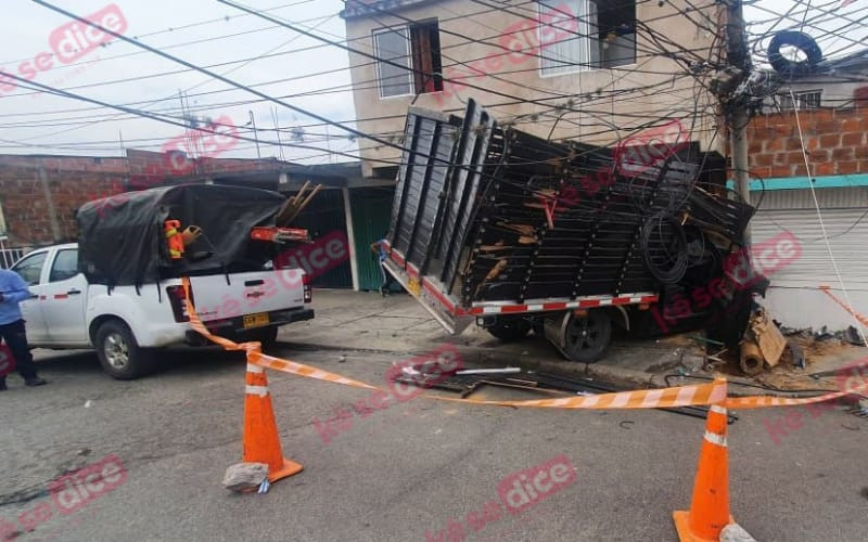 ¡Hicieron estragos en el barrio Alares y se volaron como si nada!