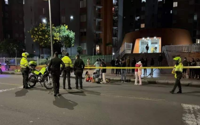 Niño murió al caer de piso 18 en Bogotá