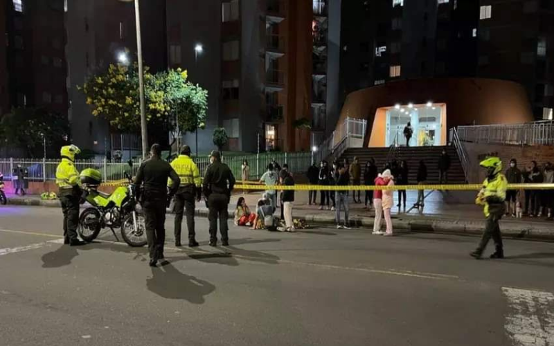 Niño murió al caer de piso 18 en Bogotá