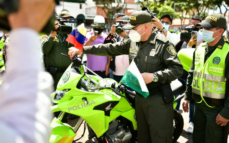 Santander recibió 90 motos para refuerzo de la Policía