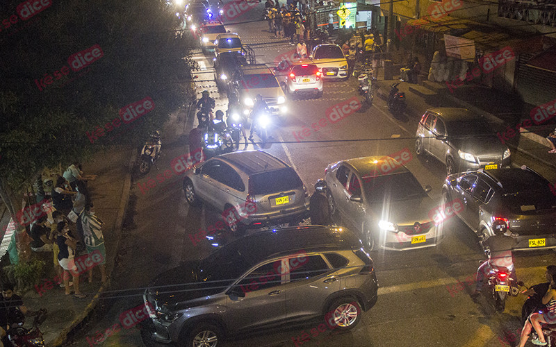 Conductor generó caos en La Pedregosa, ¡tremendo accidente!