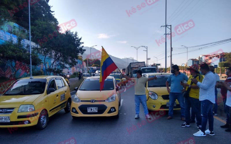 Sigue en pie el paro de transportadores en el Área