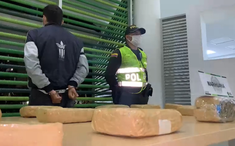 Quería enviar un montón de droga desde Bucaramanga