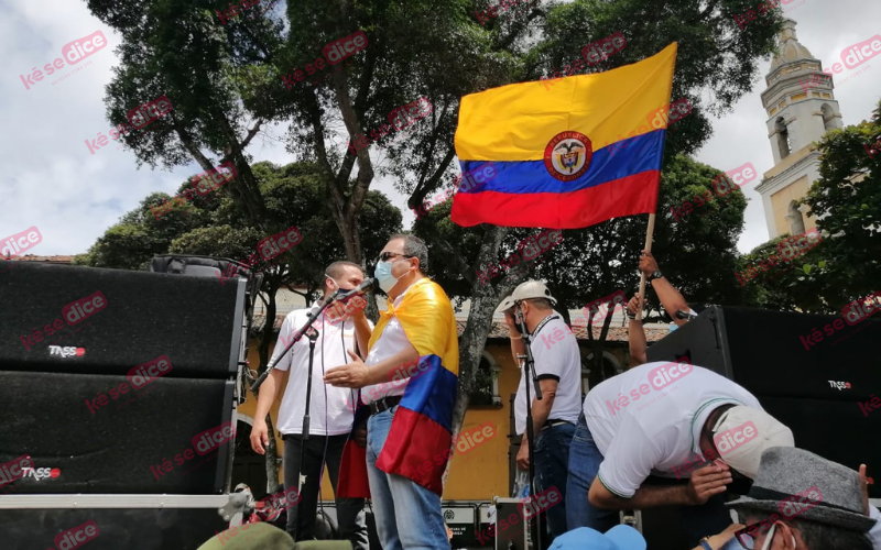 Bucaramanga protesta en completa calma este 5 de mayo
