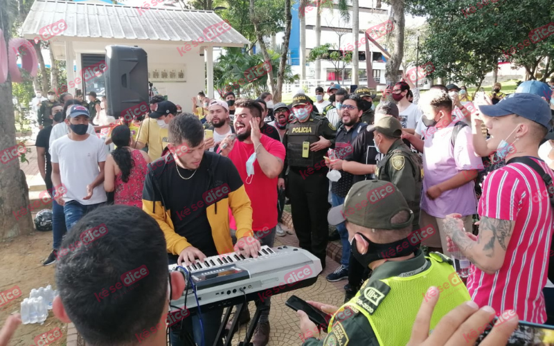 Bucaramanga protesta en completa calma este 5 de mayo