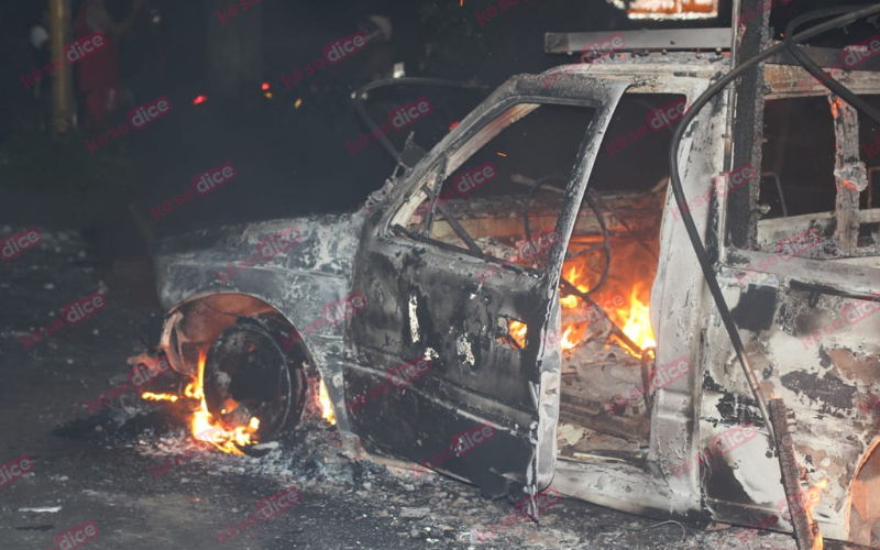 Queman camioneta de borracho tras choque en Girón