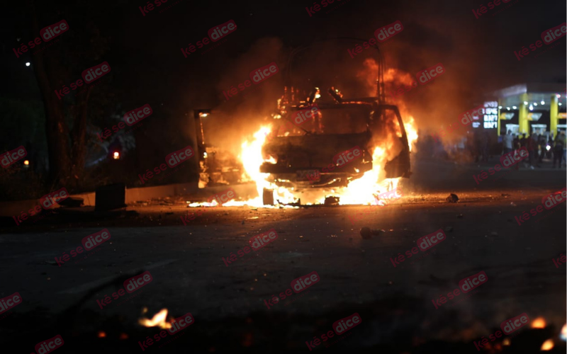 Queman camioneta de borracho tras choque en Girón