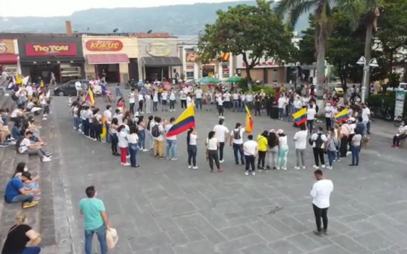 En el Área hoy se reunieron en un círculo de Esperanza