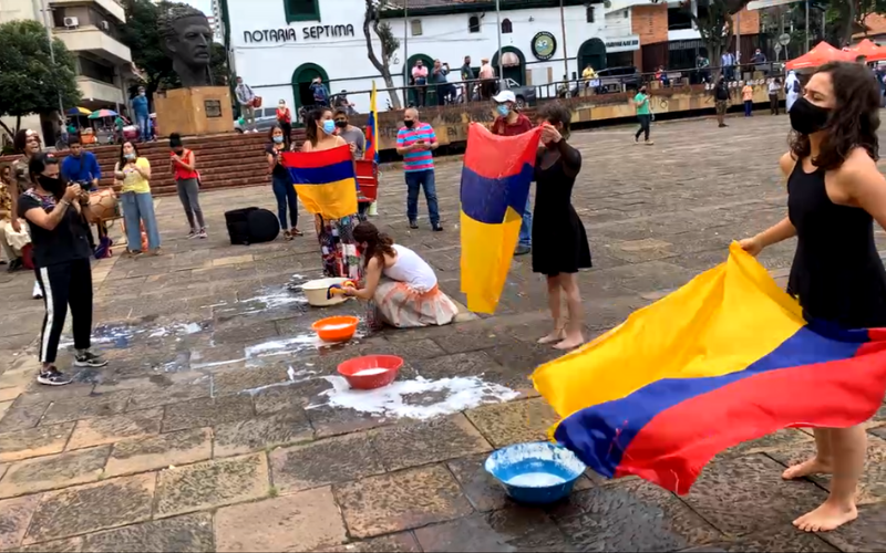 En la Plaza Cívica ‘lavaron’ el dolor de Colombia