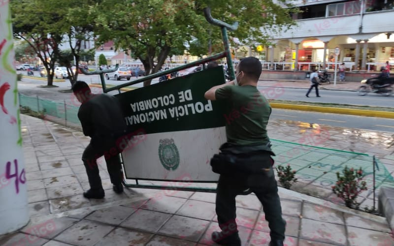 Ataque a la Estación Sur en reclamo por violencia de género