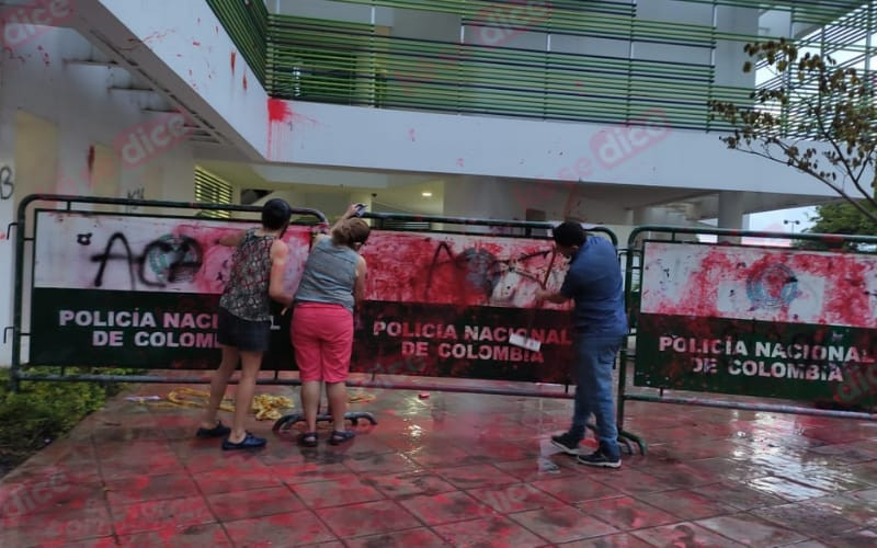 Ataque a la Estación Sur en reclamo por violencia de género