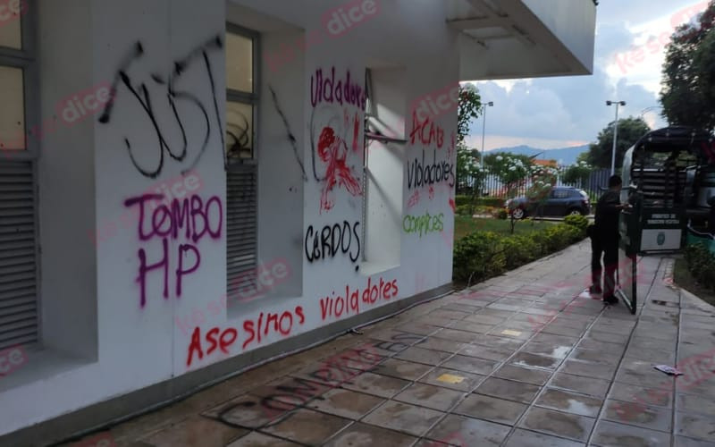 Ataque a la Estación Sur en reclamo por violencia de género