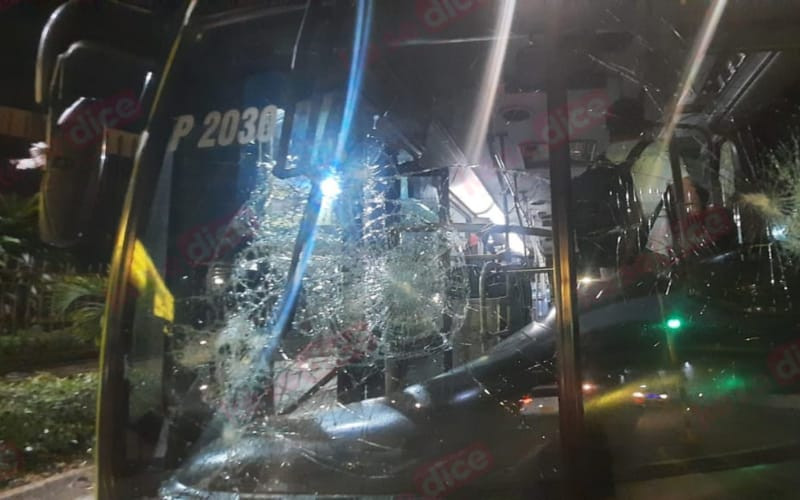 Locura y vandalismo al caer la noche en Bucaramanga