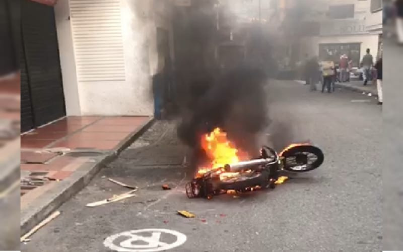Le 'prendieron' la moto a presunto ladrón en el Centro