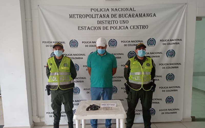 Este ‘piñero' fue pillado armado en Bucaramanga