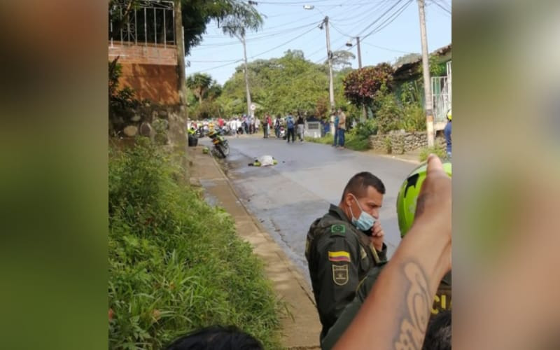 Dos policías y un civil asesinados en el Cauca