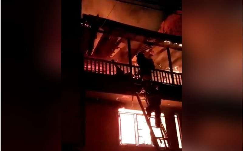 Incendio en Medellín dejó dos personas muertas