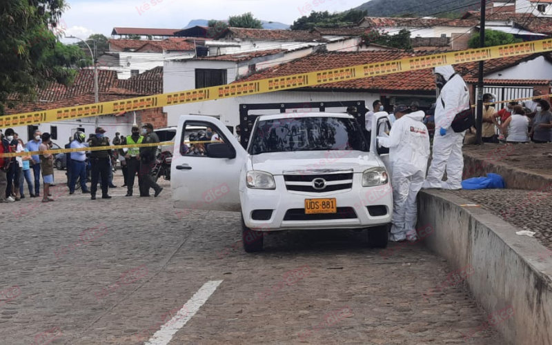 Los sicarios entraron por la Puerta Grande de Girón