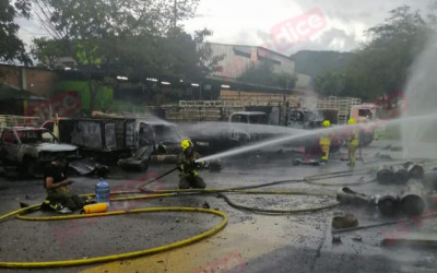 Incendio terminó sin heridos, pero con varios daños