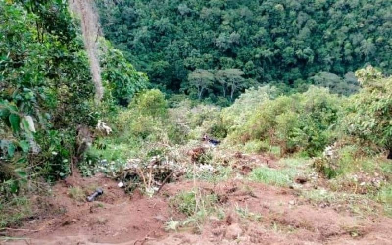 ¡Santa Bárbara, el camión se fue al abismo!