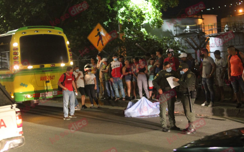 Ciclista muere arrollado por bus en Centroabastos