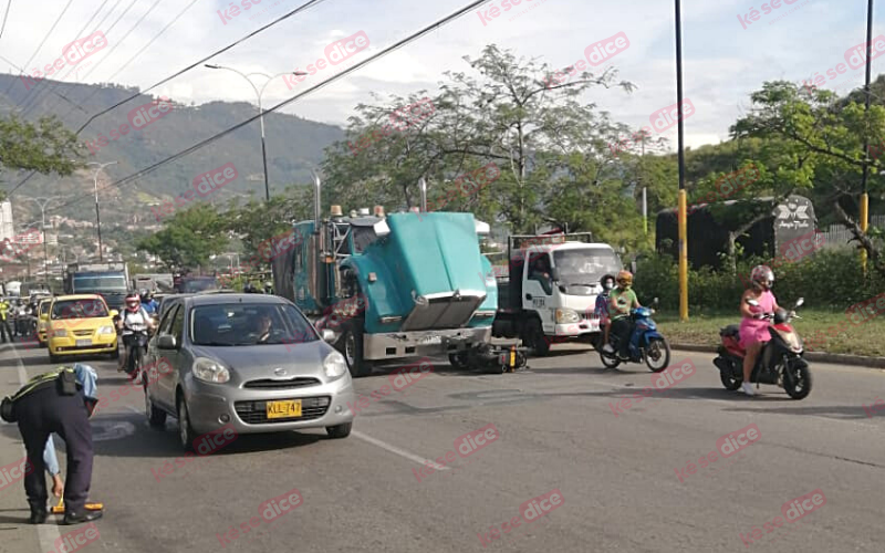 Muere motociclista accidentada en el Anillo Vial