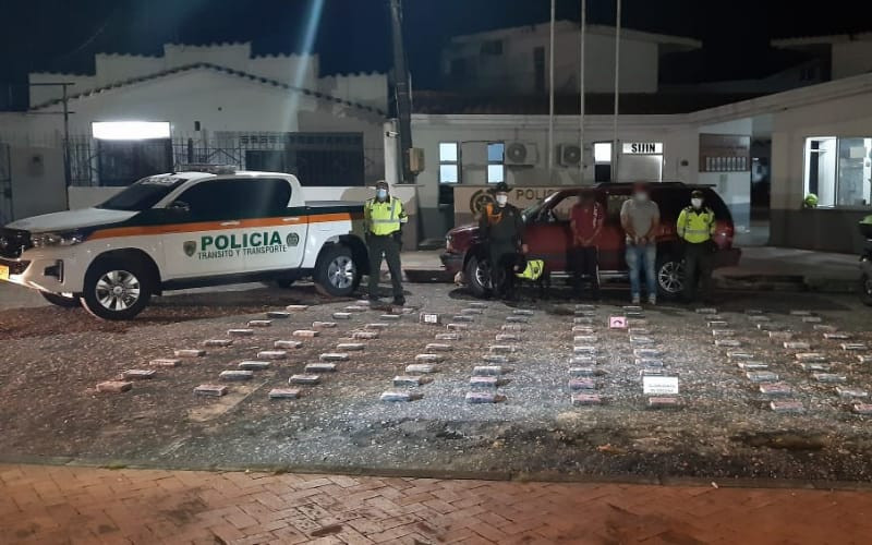 Viajaban en camioneta con más de 100 kilos de coca