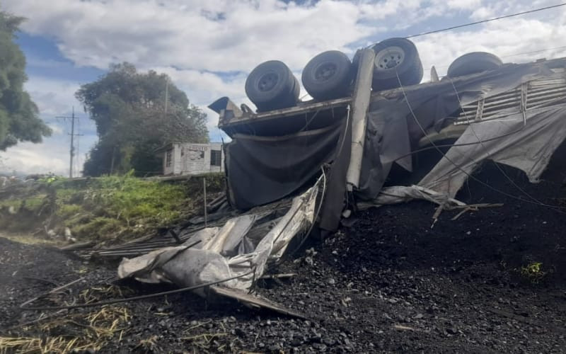 La Muerte la sorprendió esperando el bus