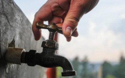 Más de 70 barrios de Bucaramanga sin agua por una fuga en la 33