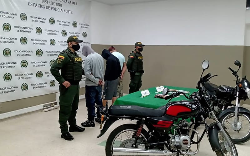 Les ‘echaron candado’ por un robo en el Centro