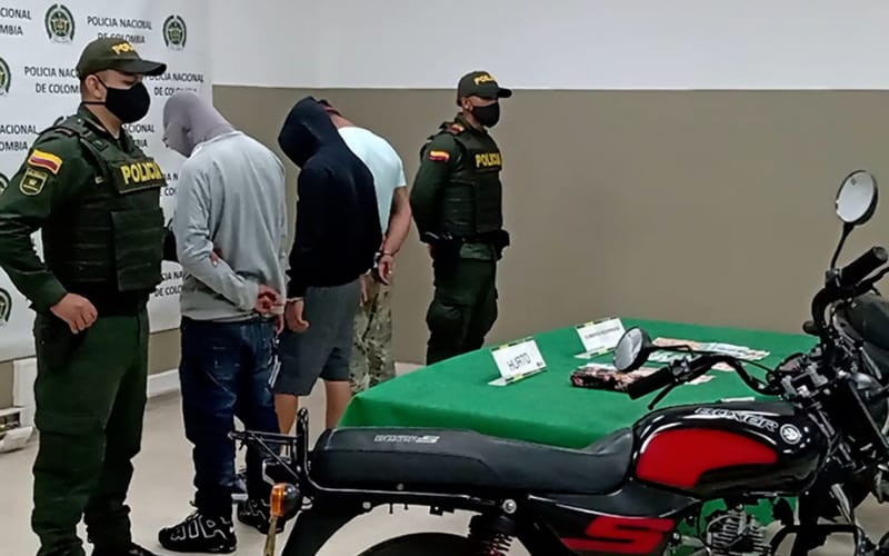 Les ‘echaron candado’ por un robo en el Centro