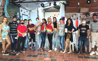 Población Lgbti vulnerable recibió ayudas en P/cuesta