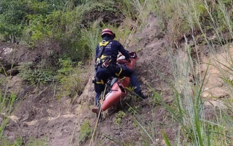 Sufrió una caída de 50 metros en el ‘Salto del Mico’