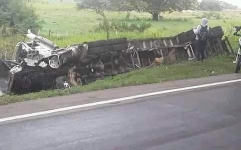 Santandereanos accidentado en la vía a Fundación