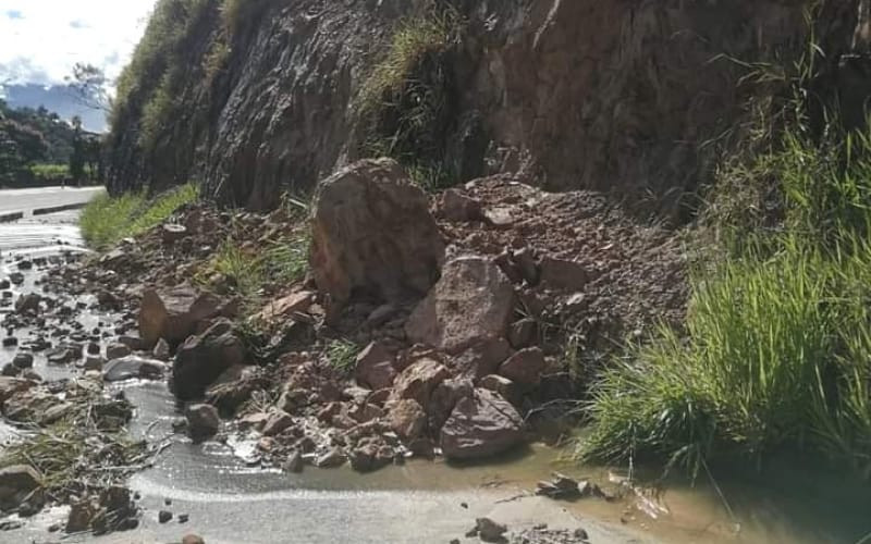 Pasos entre Bucaramanga y Barranca afectados por lluvias
