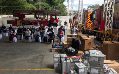 Bomberos de Santander recibieron equipos y herramientas