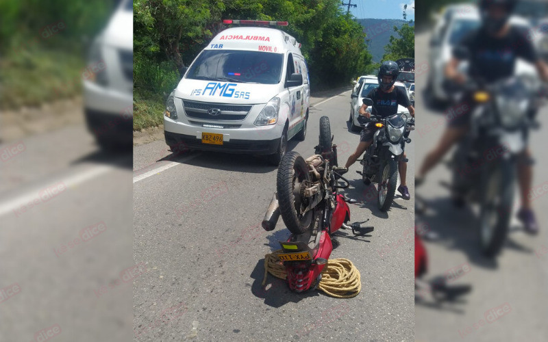 ¡Dio una ‘voltereta’ en la moto por el Anillo Vial!