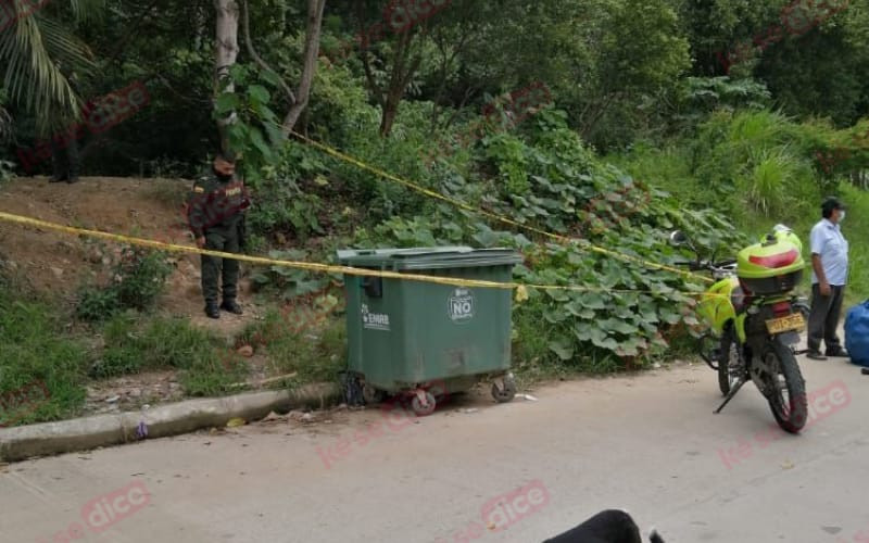 Bebé abandonado a la muerte antes de nacer