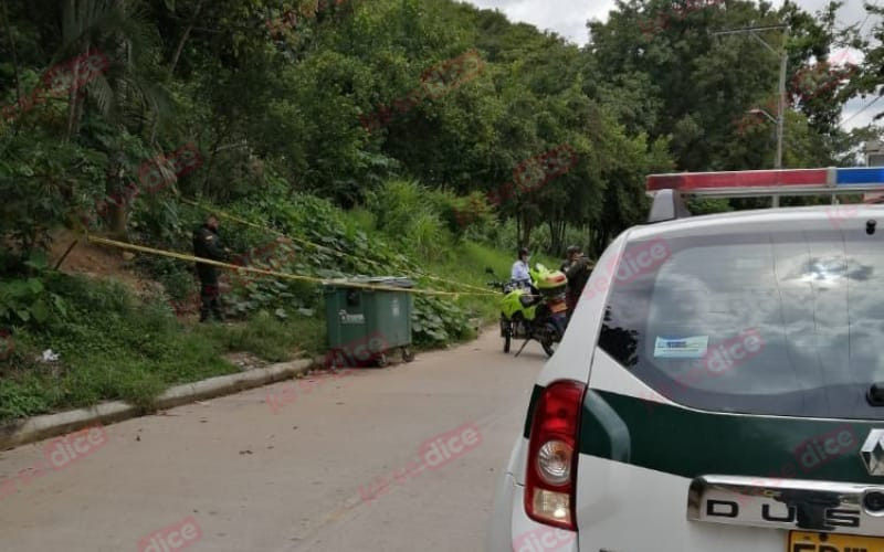 Bebé abandonado a la muerte antes de nacer