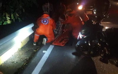 Cayó de un vehículo en movimiento en El Socorro