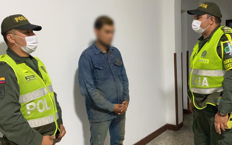 Amordazaron a una familia para robarla en El Playón